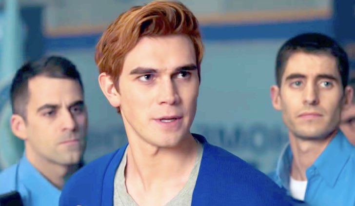Riverdale Archie arrestato 2x22