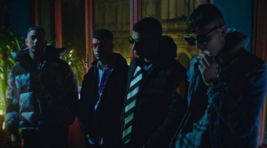 Tony, Wayne, Pyrex e Side nella serie tv Dark Polo Gang, Credits Timvision