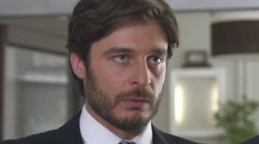 Enrico in Non dirlo al mio capo 2 sesta puntata credits Rai