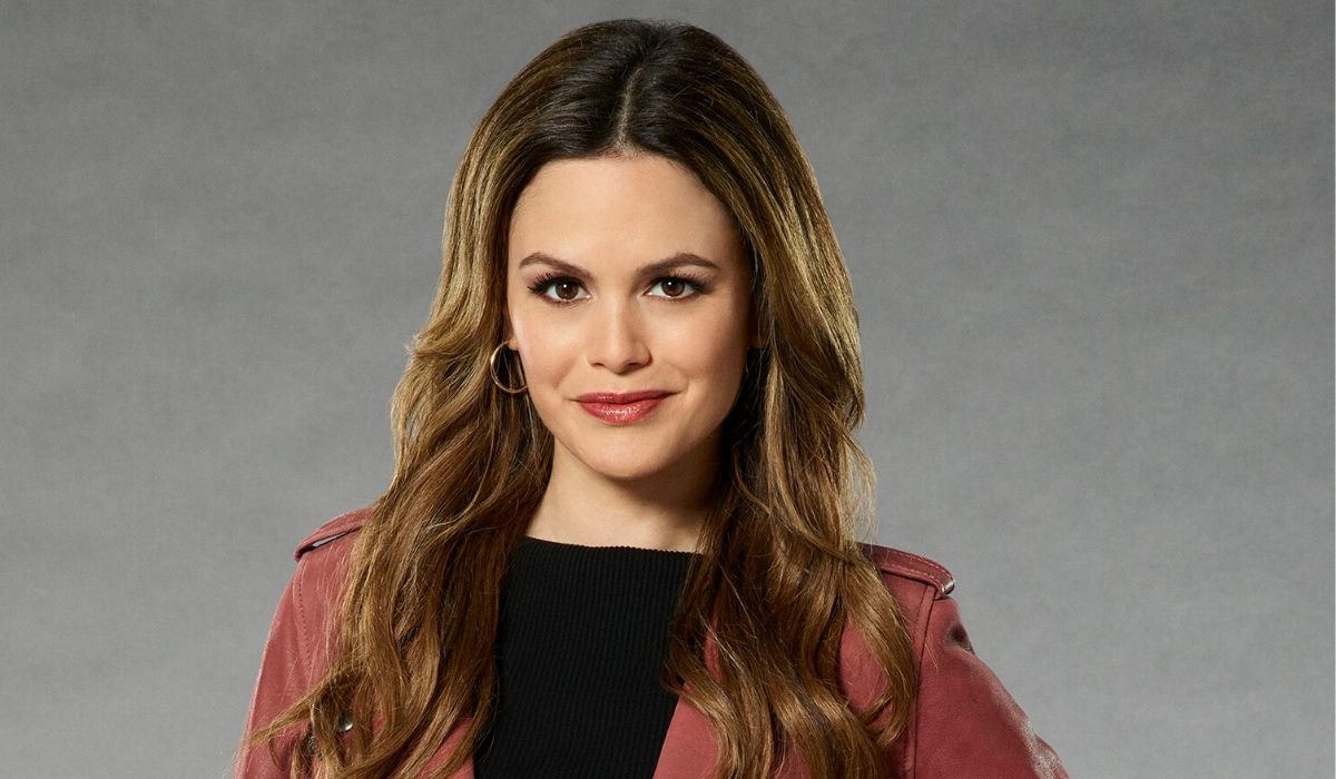Rachel Bilson in Take Two Credits Paramount Channel e ABC
