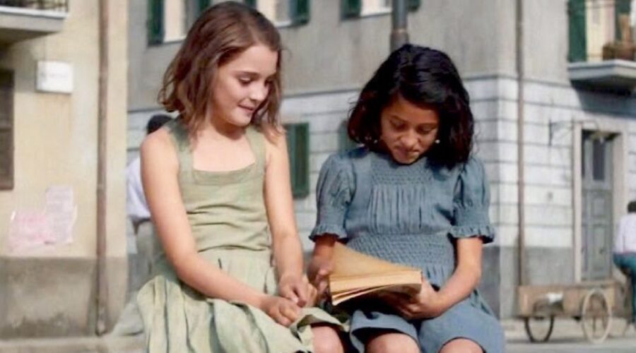 L'amica geniale Elisa del Genio interpreta Elena e Ludovica Nasti interpreta Lila nella prima stagione Credits RAI e TIMVISION
