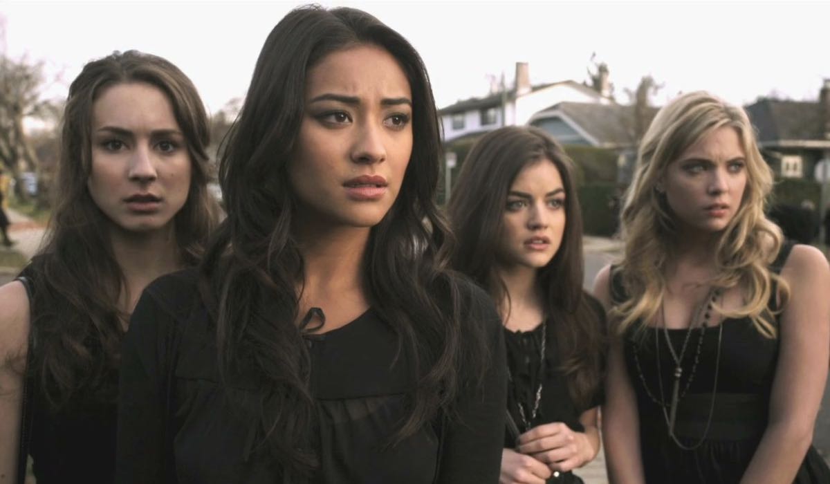Cast Di Pretty Little Liars Mamma Hannah