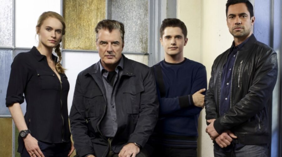 Gone serie tv, qui LEVEN RAMBIN che interpreta KICK LANNIGAN, CHRIS NOTH che interpreta FRANK, ANDY MIENTUS che interpreta JAMES E DANNY PINO che interpreta BISHOP Credits Universal e Mediaset