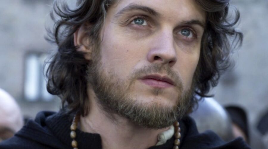 Daniel Sharman è Lorendo de'Medici ne I Medici 3, Credits Rai