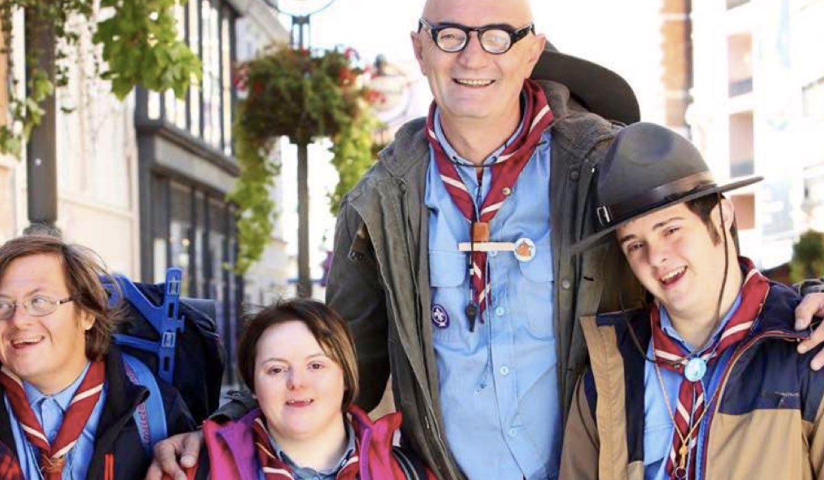 Ognuno è perfetto fiction da un format belga, qui parte del cast Credits RAI