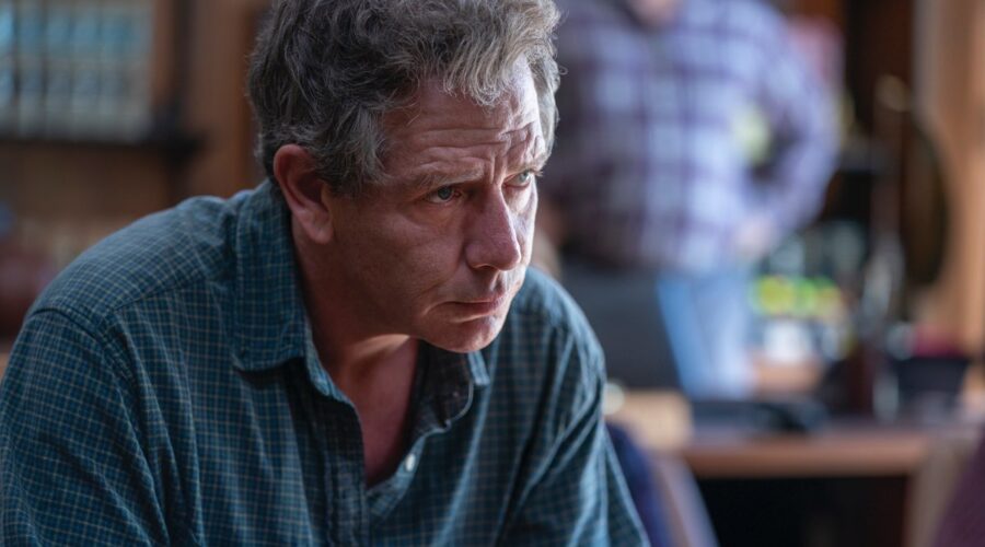 The Outsider serie tv tratta dal libro di Stephen King, qui Ben Mendelsohn per la parte di Ralph Anderson Credits HBO e SKY