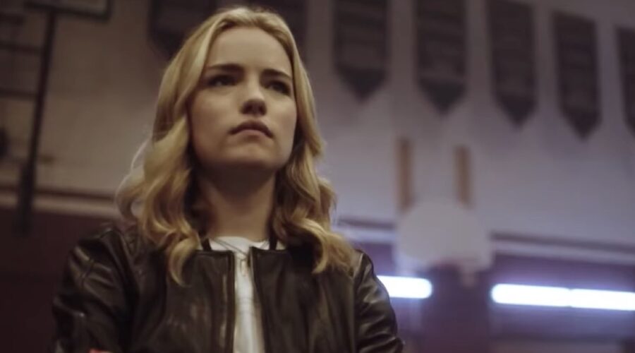 Willa Fitzgerald interpreta la coach Colette French in Prova a Sfidarmi. Credits USA Network