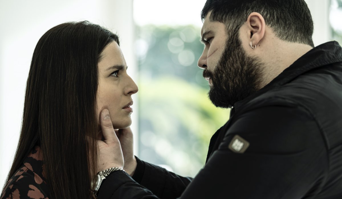 Ivana Lotito e Salvatore Esposito sono Azzurra e Genny in Gomorra 5. Ph. credit: Marco Ghidelli/Sky Italia.