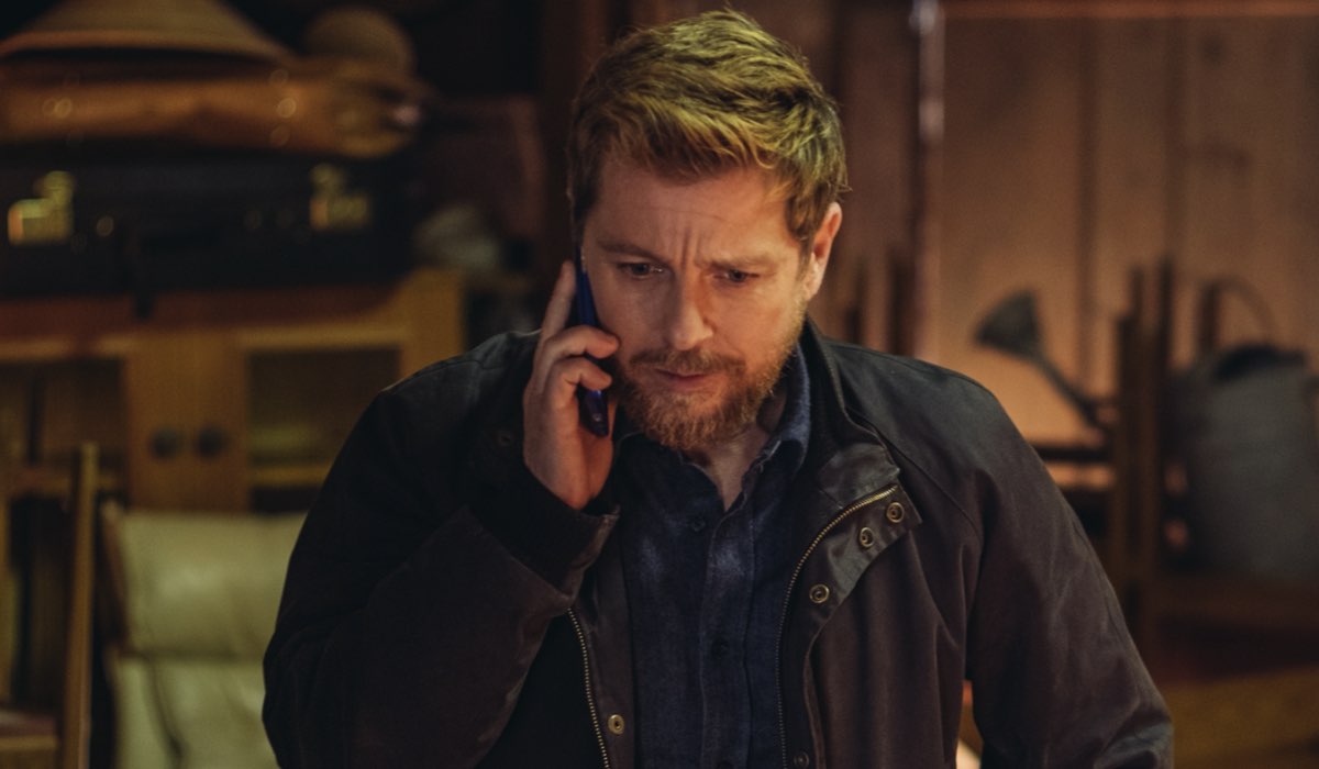 Claudio Gioè nei panni del protagonista di Vite in fuga, Credits RAI