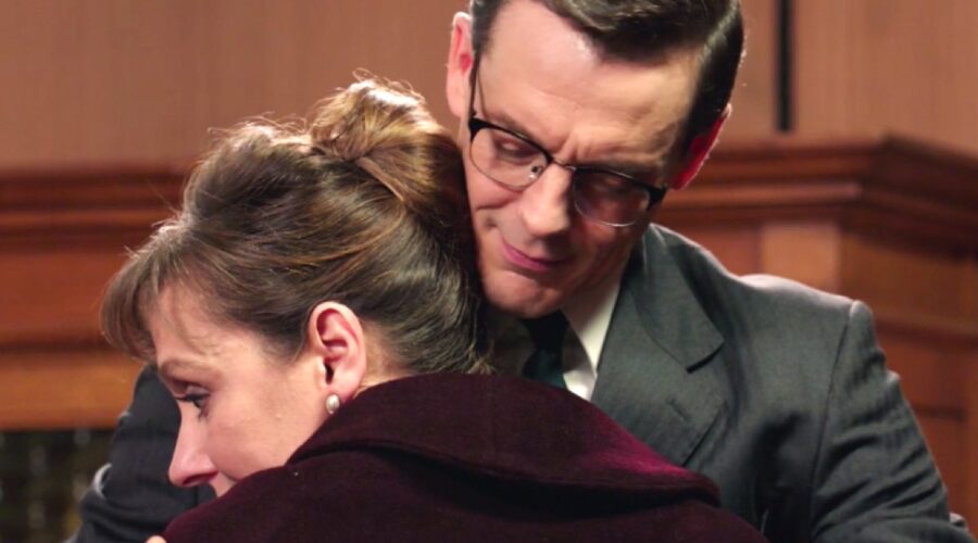 Il Paradiso delle Signore 4 Luciano Cattaneo interpretato da Giorgio Lupano abbraccia Silvia Cattaneo interpretata da Marta Richeldi nella puntata 79 Credits RAI