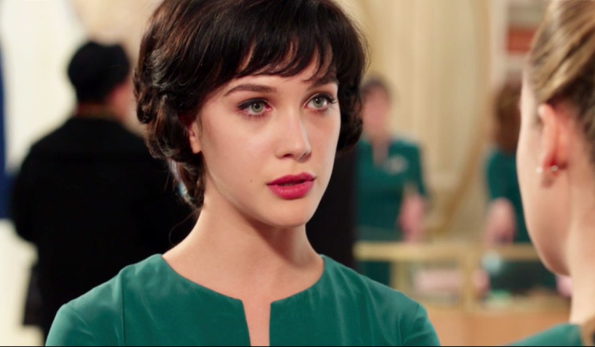 Il Paradiso delle Signore 4 Marina Fiore interpretata da Ludovica Coscione mentre parla con Angela Barbieri interpretata da Alessia Debandi nella puntata 76 Credits RAI