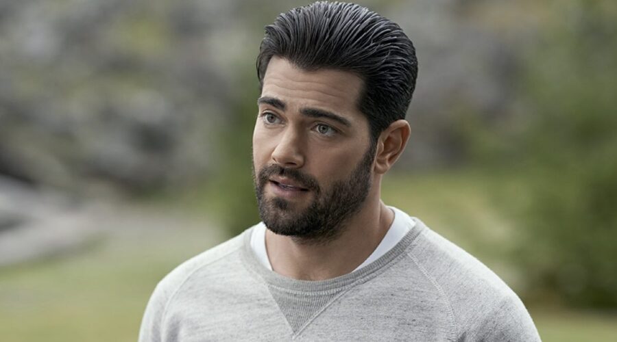 Jesse Eden Metcalfe in Chesapeake Shores serie tv Credits Hallmark Channel