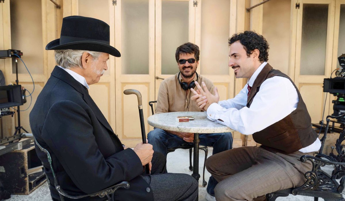 La concessione del telefono diretto da Roan Johnson e interpretato da Alessio Vassallo, film della collection evento C'era una volta Vigata Credits Nexo Digital e RAI