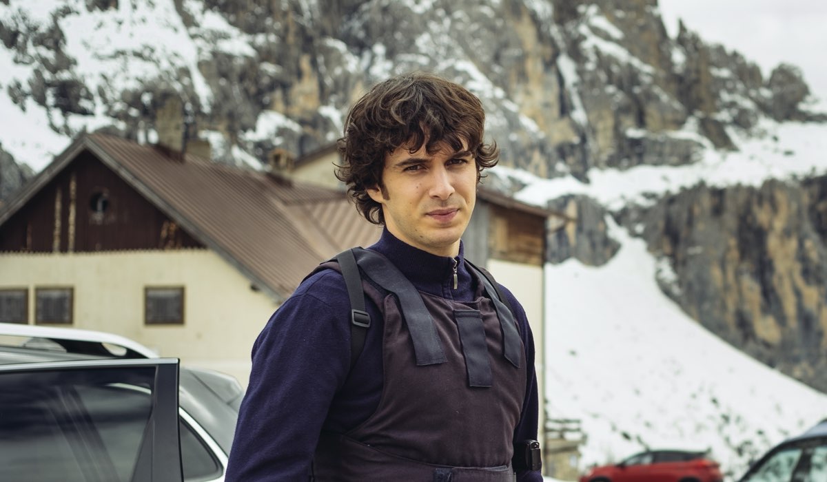 Pierpaolo Spollon è l'agente Polito in Vite in fuga Credits RAI