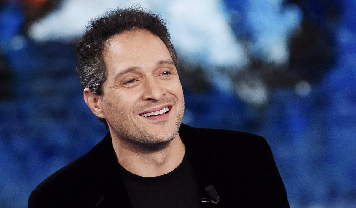 Claudio Santamaria è nel cast della fiction Inchiostro contro Piombo, qui a Che Tempo Che Fa il 9 febbraio 2020 Credits Stefania D'Alessandro e Getty Images