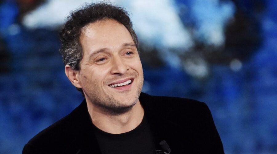 Claudio Santamaria è nel cast della fiction Inchiostro contro Piombo, qui a Che Tempo Che Fa il 9 febbraio 2020 Credits Stefania D'Alessandro e Getty Images