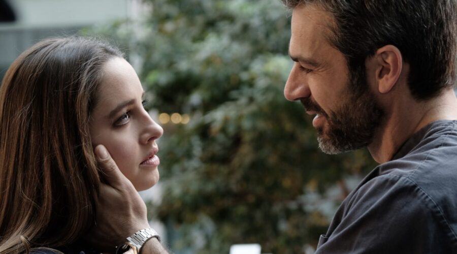 Doc - Nelle tue mani Giulia Giordano e Andrea Fanti interpretati rispettivamente da Matilde Gioli e da Luca Argentero Credits RAI