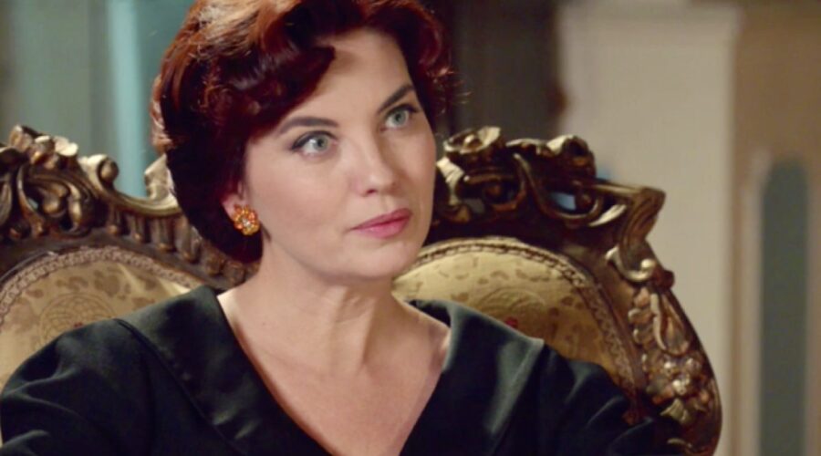 Il Paradiso delle Signore 4 Adelaide di Sant'Erasmo interpretata da Vanessa Gravina, qui nella puntata 47 Credits RAI