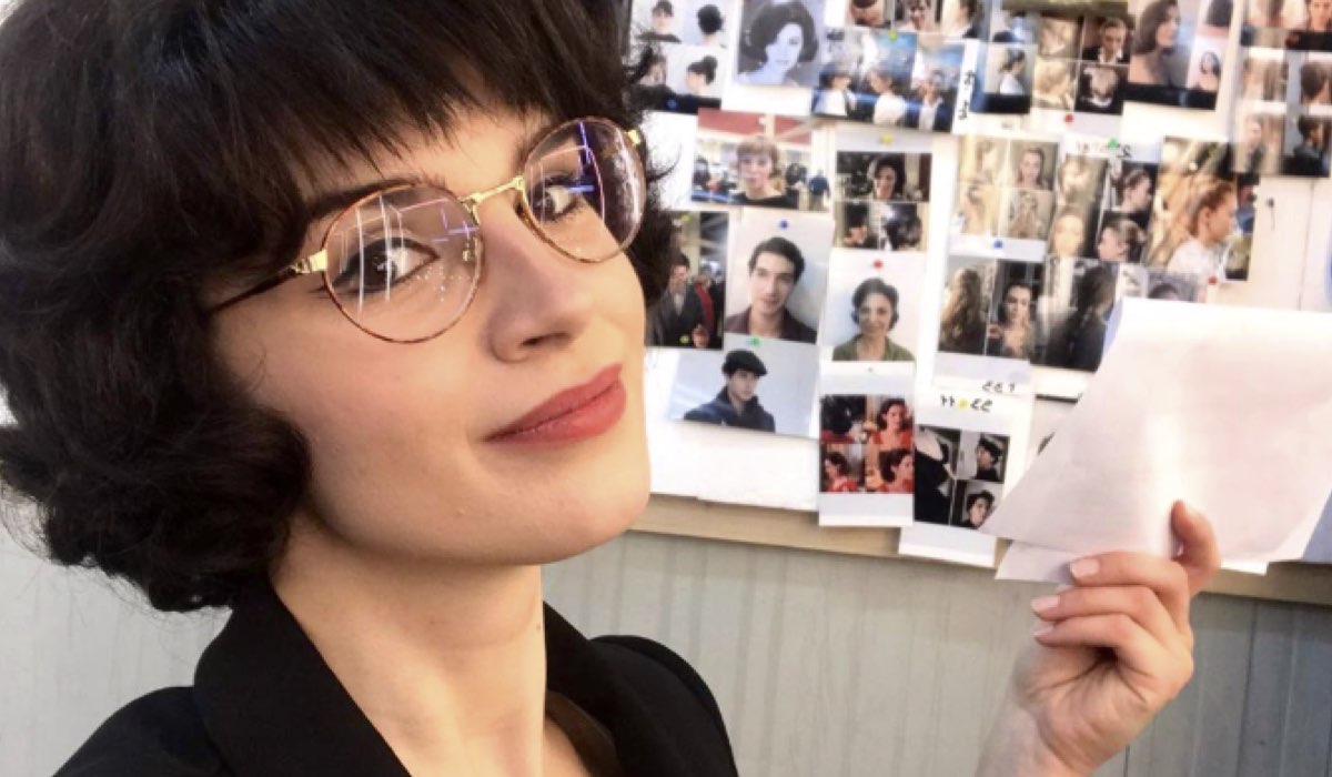 Il Paradiso delle Signore 4 Enza Sampò interpretata da Elisa Muriale, qui in una foto pubblicata dalla attrice sul suo profilo Instagram il 15 marzo 2020