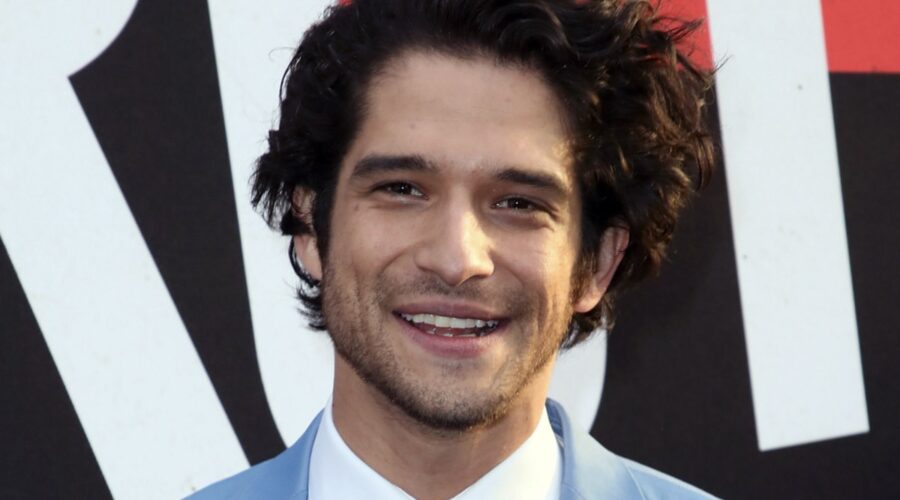 Tyler Posey credits David Livingston e GettyImages