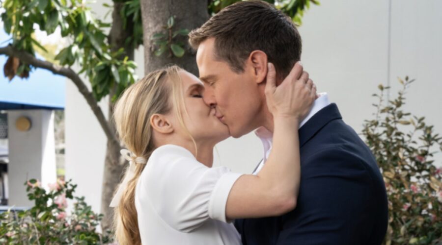 Veronica Mars 4 episodio 8 KRISTEN BELL interpreta VERONICA MARS e JASON DOHRING interpreta LOGAN ECHOLLS Credits Hulu e Mediaset