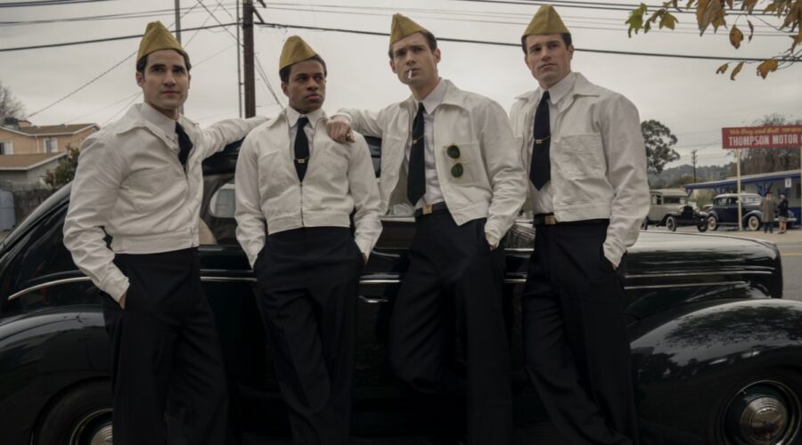 Da sinistra: Darren Criss, Jeremy Pope, David Corenswet e Jake Picking in Hollywood. Credits Saeed Adyani/Netflix