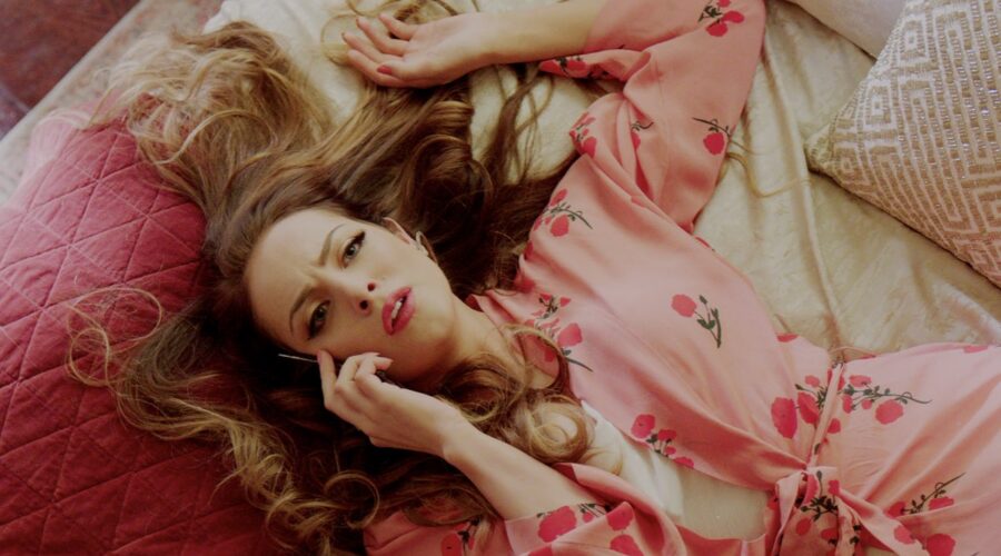 Elizabeth Gillies in Dynasty 3. Credits Netflix