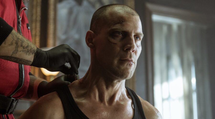 José Manuel Poga nei panni di Gandía ne La Casa di Carta 4. Credits Netflix