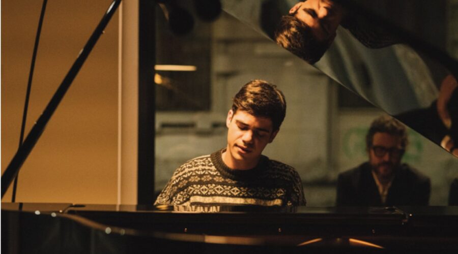 La compagnia del cigno Emanuele Misuraca nei panni di Domenico Credits RAI