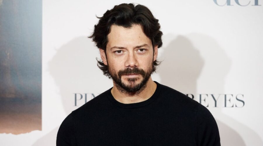 L'attore spagnolo Álvaro Morte. Credits Borja B. Hojas/Getty Images