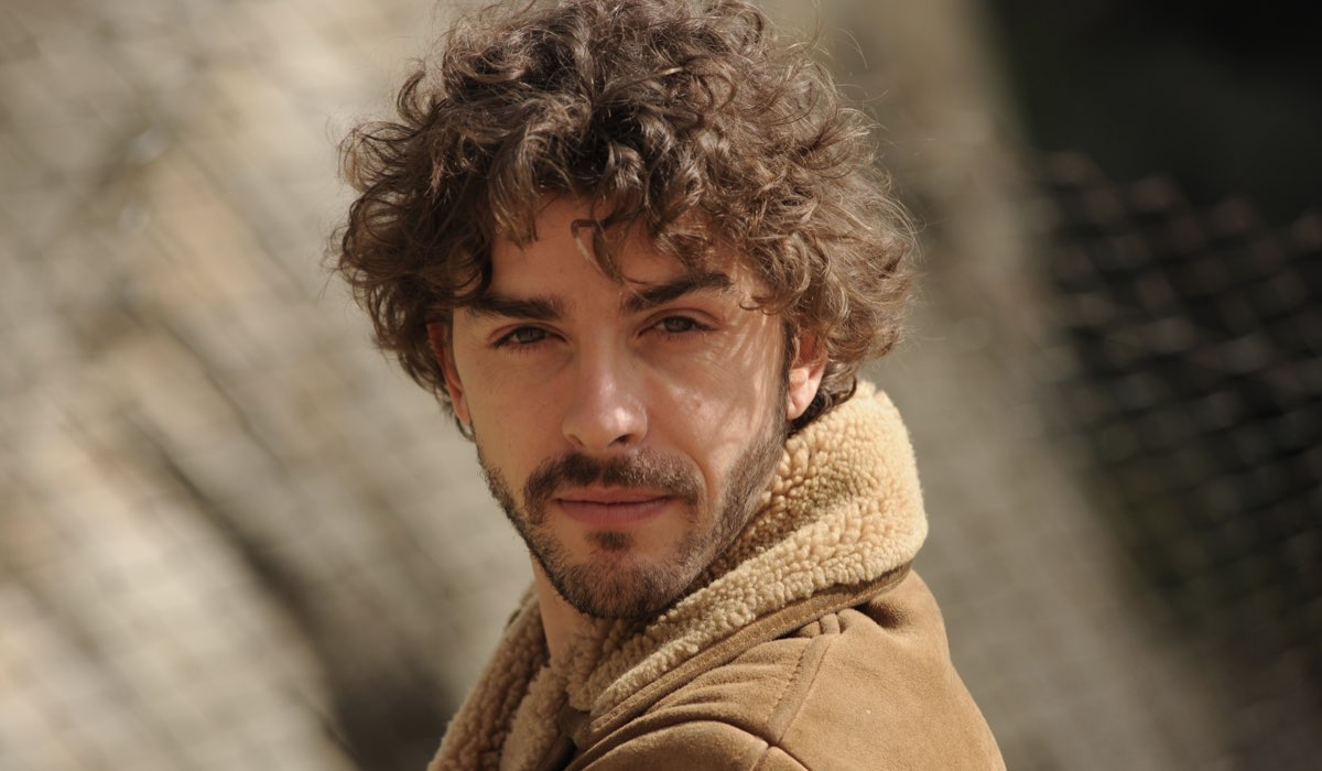 Il giovane Montalbano Salvo Montalbano interpretato da Michele Riondino foto Credits di Fabrizio Di Giulio, Palomar e RAI