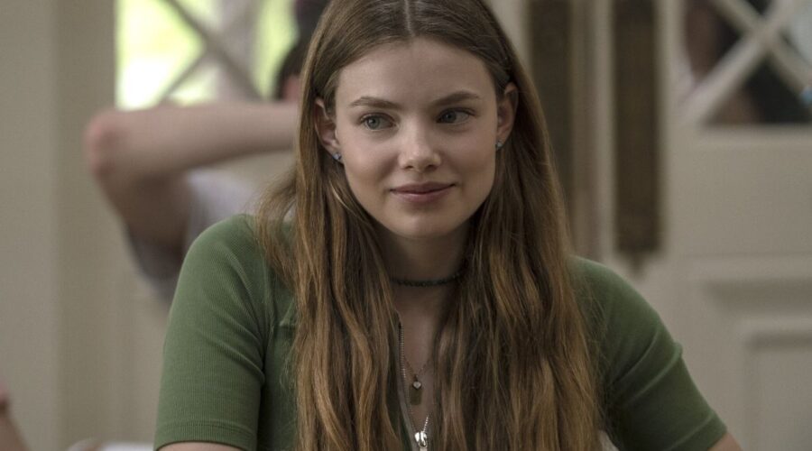 Kristine Frøseth è Alaska Young in Cercando Alaska serie tv Credits Sky