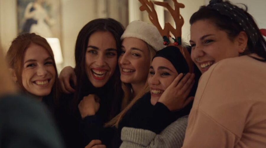 Ludovica Martino, Benedetta Gargari, Greta Ragusa, Beatrice Bruschi e Martina Lelio sono Eva, Eleonora, Silvia, Sana e Federica in Skam Italia 2x10 credits Timvision