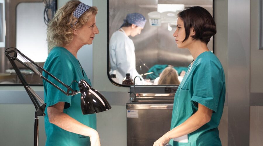 Nero a metà 2 stagione Giovanna Di Castro e Alba Guerrieri in una scena Credits RAI