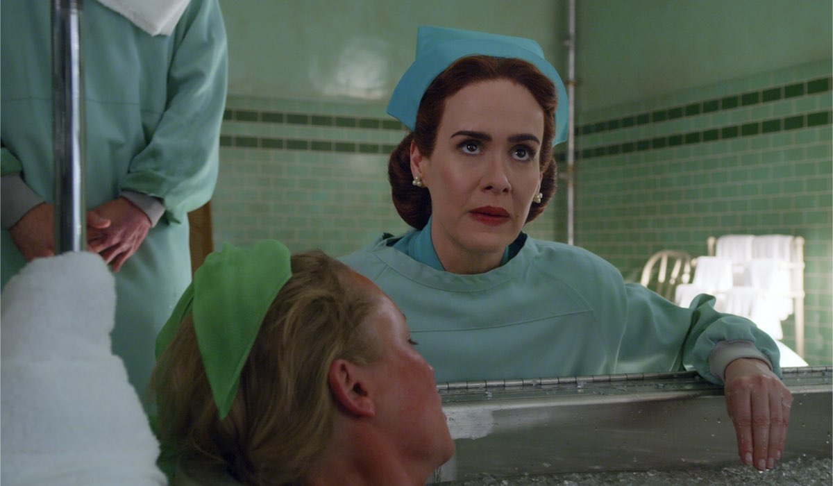 Sarah Paulson in una scena di Ratched Credits Courtesy of Netflix