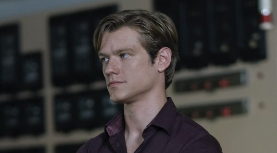 Lucas Till In Macgyver 4 Credits: Rai
