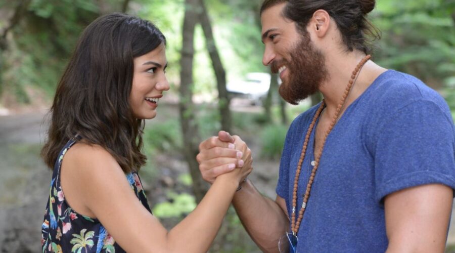 Can Divit e Sanem Aydin in Daydreamer, Credits GLOBAL TELIF HAKLARI YAPIMCILIK TIC. A.S.