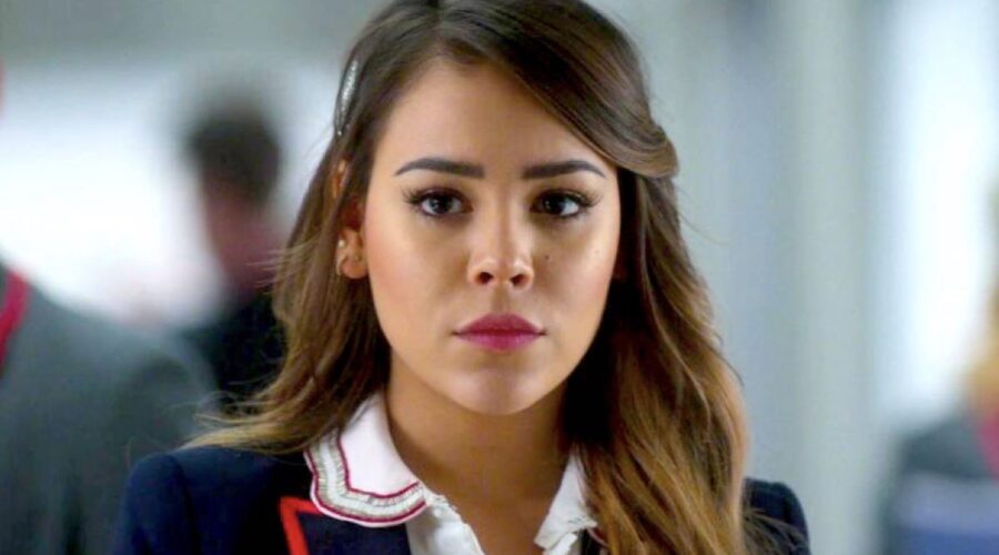 Danna Paola nei panni di Lu in Elite 3x01 Credits Netflix