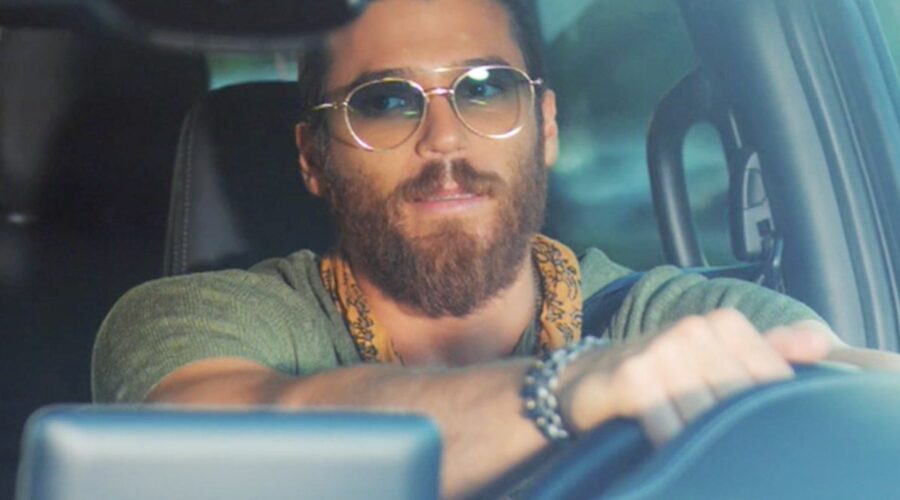 Daydreamer Can in macchina nella puntata 10 Credits Mediaset