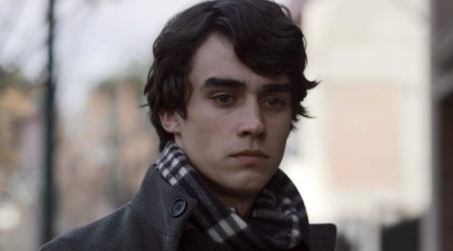 Deaken Bluman nei panni di Winston. Credits Netflix