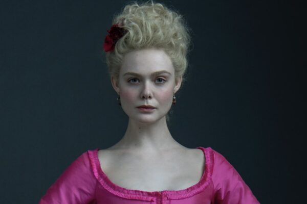 Elle Fanning in The Great Credits Starzplay