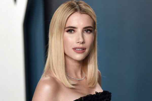Emma Roberts al Vanity Fair Oscar Party 2020 credits foto di Karwai Tang e GettyImages