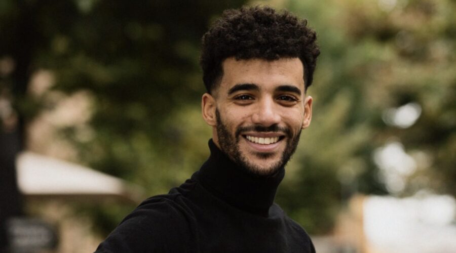 Ibrahim Keshk interpreta Rami Allagui in SKAM Italia 4 foto Credits Mouadh Ben Mohamed