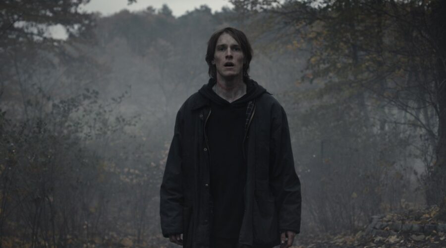 Louis Hoffmann nei panni di Jonas nella terza stagione di Dark Credits Netflix