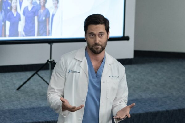 Max Goodwin interpretato da Ryan Eggold del dottor in New Amsterdam Credits Mediaset Universal Television e NBC