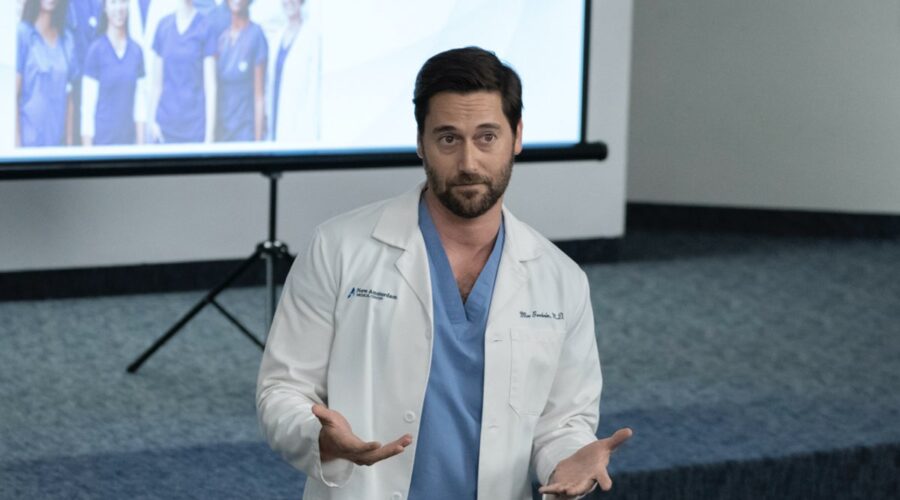 Max Goodwin interpretato da Ryan Eggold del dottor in New Amsterdam Credits Mediaset Universal Television e NBC