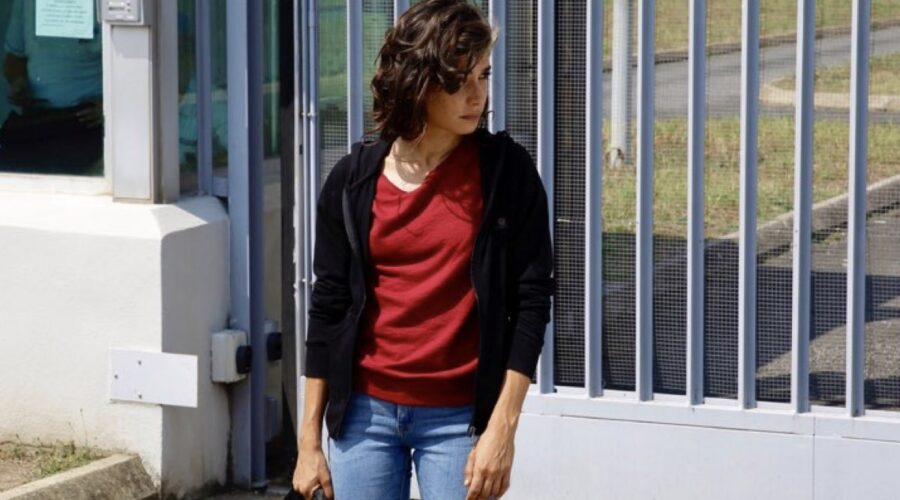 Rosy Abate 2 stagione, qui Giulia Michelini in una scena nei panni della protagonista Credits Mediaset