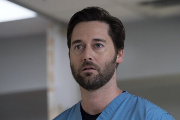 Ryan Eggold nei panni del dottor Max Goodwin in New Amsterdam Credits Mediaset Universal Television e NBC