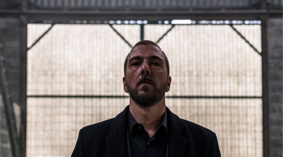 Tom Waes è Bob in Undercover 2 stagione Credits Netflix