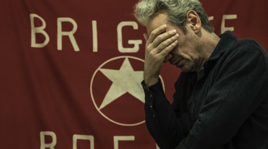 Esterno Notte: Fabrizio Gifuni nei panni di Aldo Moro. Credits: Anna Camerlingo e Rai